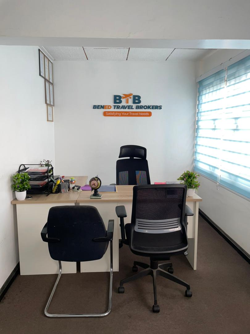 Opmax furnished private office with desk and guest chairs